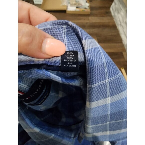 Tommy Hilfiger Men’s All-Season Stretch Dress Shirt Regular Fit Large Blues - Picture 4 of 8